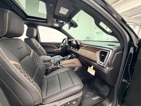 Certified 2026 GMC Canyon Denali image 31