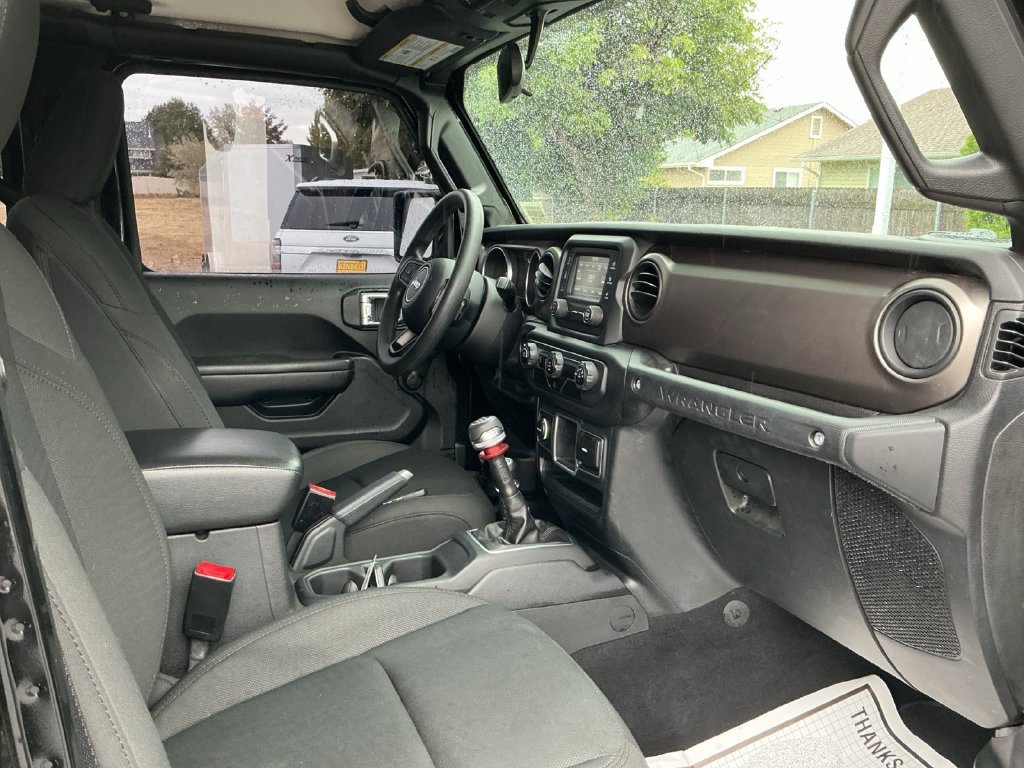 Used 2018 Jeep Wrangler Unlimited Sport AWD/4WD image 24