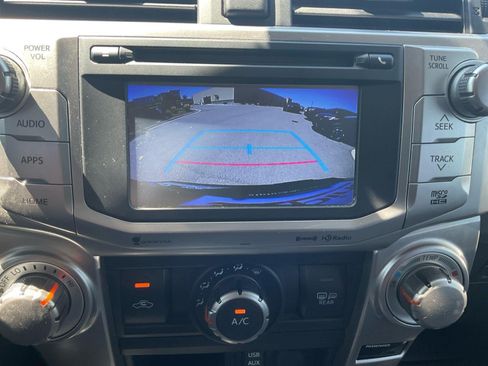 Used 2018 Toyota 4Runner SR5 Premium AWD/4WD image 18