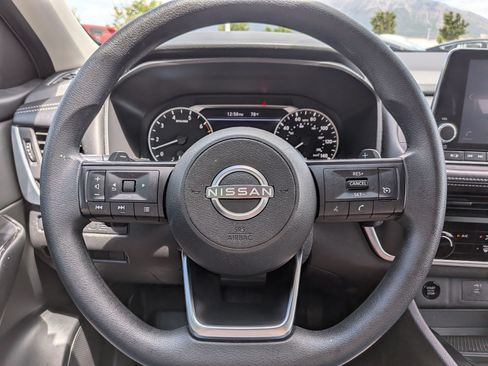 Used 2024 Nissan Rogue S AWD/4WD image 17