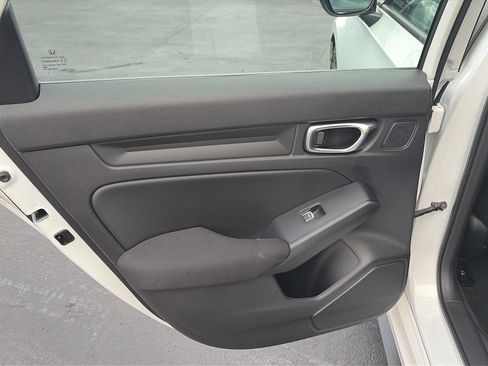 Used 2024 Honda Civic Sport image 13