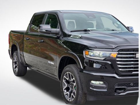 New 2026 RAM 1500 Laramie AWD/4WD image 39