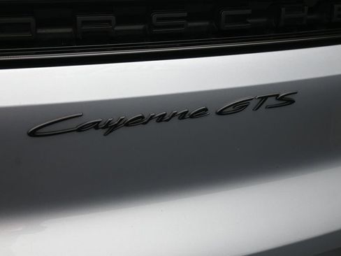 Certified 2025 Porsche Cayenne GTS AWD/4WD image 9