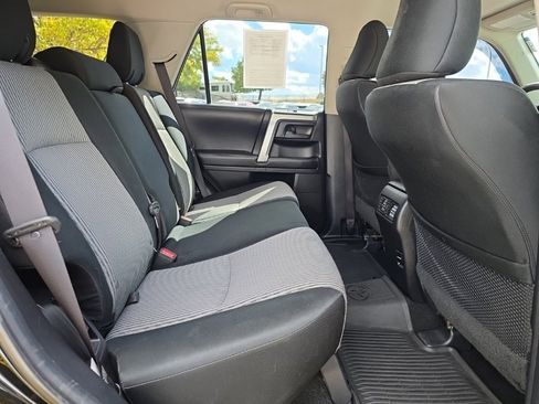 Used 2016 Toyota 4Runner SR5 image 20