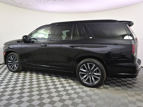 Used 2023 Cadillac Escalade Sport Platinum image 3