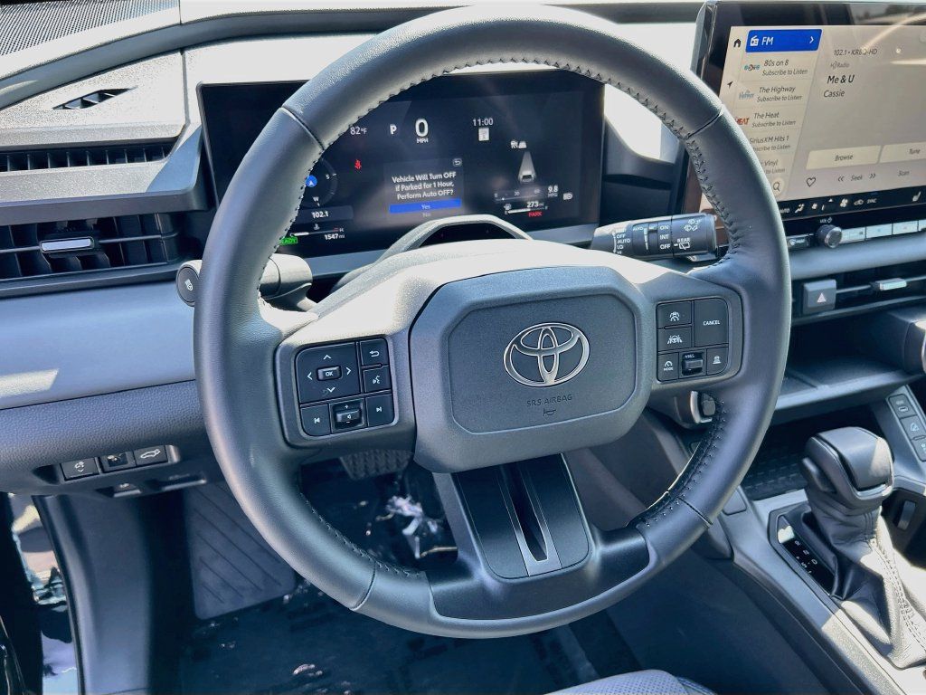 Used 2026 Toyota RAV4 XSE w/ Panoramic Sun Roof Package AWD/4WD image 11