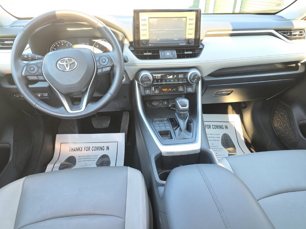 Certified 2022 Toyota RAV4 XLE Premium AWD/4WD image 21