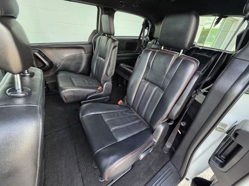 Used 2019 Dodge Grand Caravan GT image 9