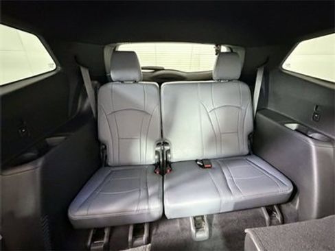 Used 2023 Buick Enclave Essence w/ Sport Touring Edition image 9