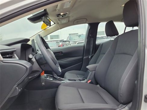 Used 2024 Toyota Corolla LE image 18