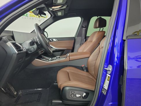 Certified 2025 BMW X5 M60i image 9