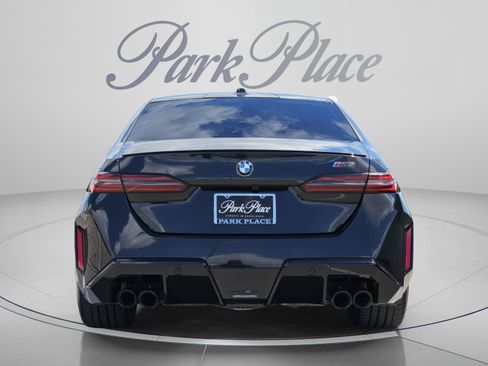 Used 2025 BMW M5 w/ Executive Package AWD/4WD image 4