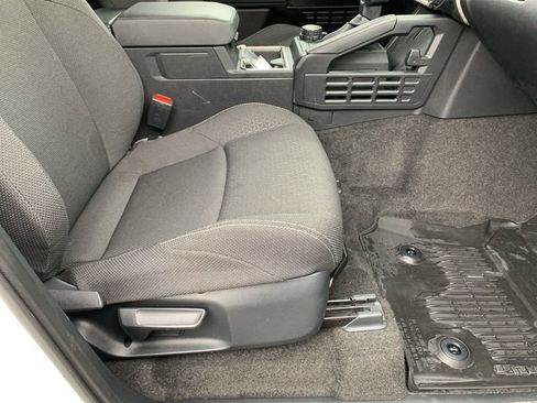 Used 2025 Toyota 4Runner SR5 image 17