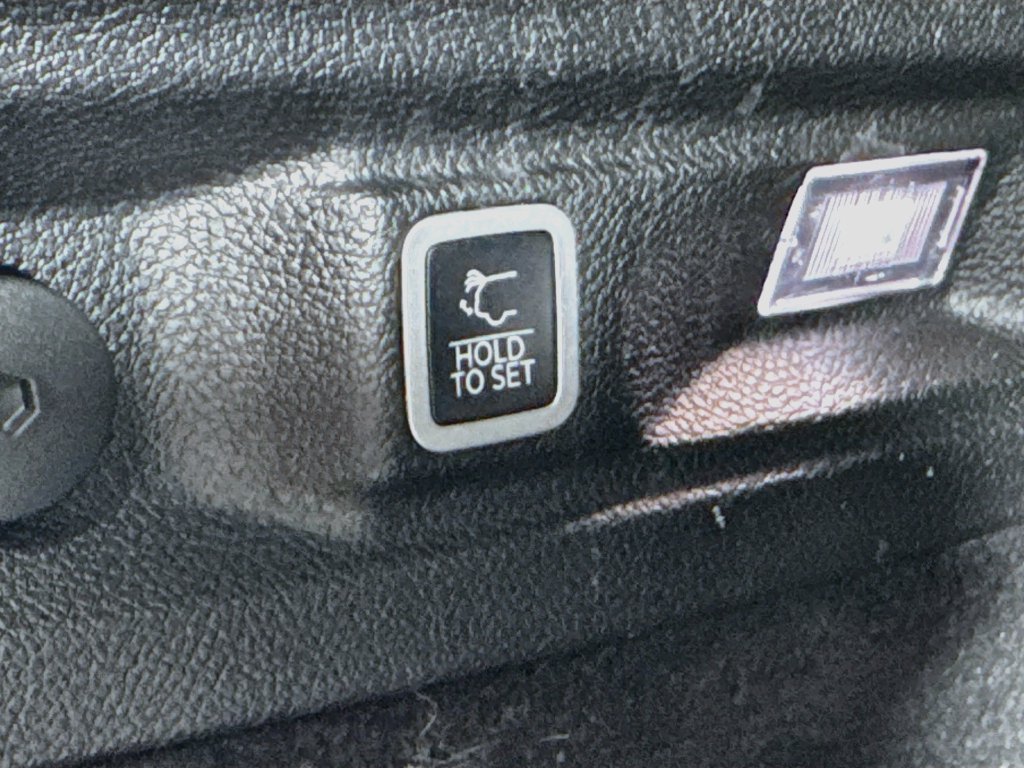 Used 2023 Jeep Grand Cherokee L Overland AWD/4WD image 34