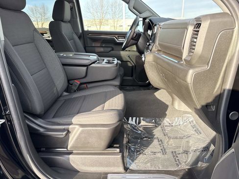 Used 2024 GMC Sierra 1500 Elevation image 18