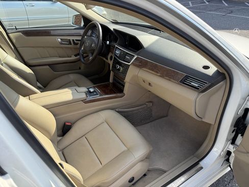 Used 2013 Mercedes-Benz E 350 BlueTEC Sedan image 21