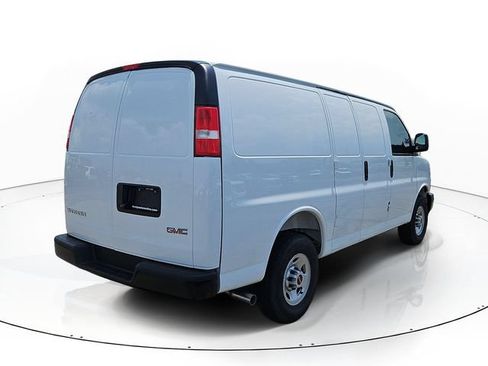 New 2026 GMC Savana 2500 w/ Driver Convenience Package RWD image 3