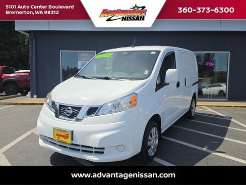Used 2019 Nissan NV200 SV w/ Navigation Package FWD image 1