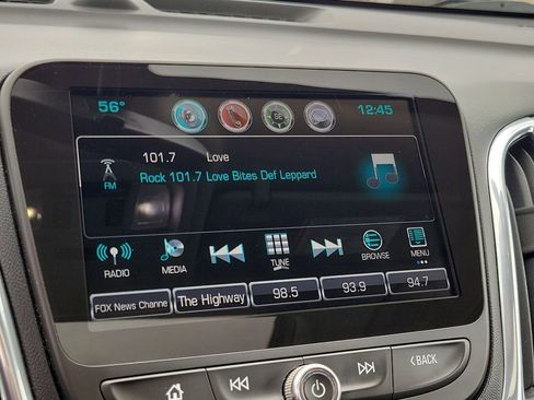 Used 2018 Chevrolet Equinox LT image 28