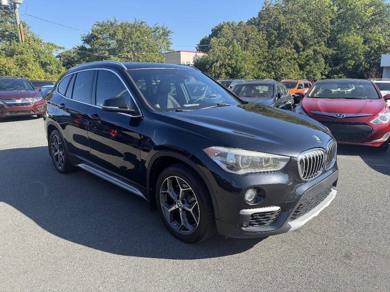 Used 2017 BMW X1 xDrive28i AWD/4WD image 3