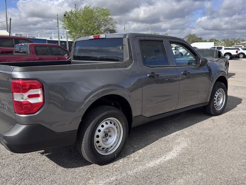 New 2026 Ford Maverick XL image 3