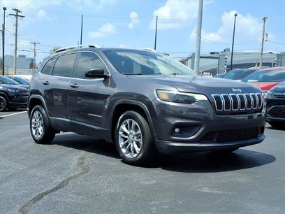 Used 2019 Jeep Cherokee Latitude Plus w/ Comfort/Convenience Group