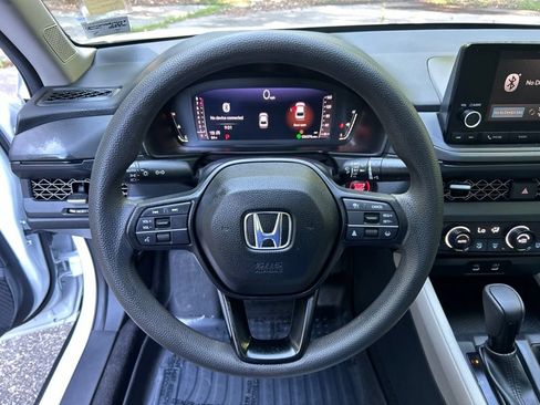 Used 2023 Honda Accord EX image 20