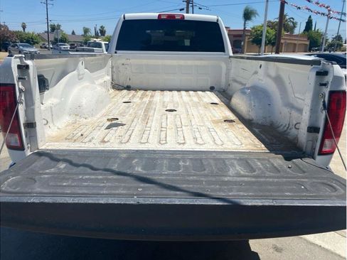 Used 2018 RAM 2500 Tradesman w/ Chrome Appearance Group AWD/4WD image 5