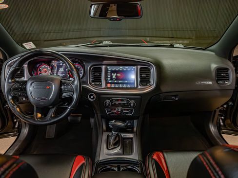 Used 2020 Dodge Charger R/T w/ Blacktop Package image 14