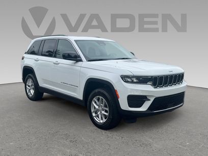 New 2025 Jeep Grand Cherokee Laredo X w/ Luxury Tech Group I