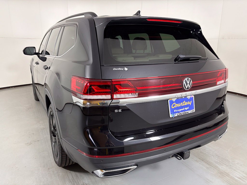 Used 2024 Volkswagen Atlas SE FWD image 6