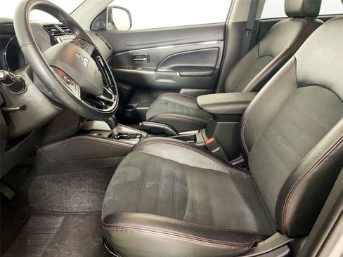 Used 2024 Mitsubishi Outlander Sport AWD image 5