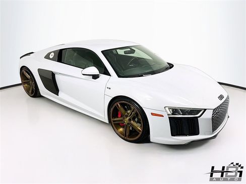 Used 2017 Audi R8 V10 image 4
