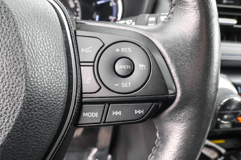 Used 2021 Toyota RAV4 XSE AWD/4WD image 25