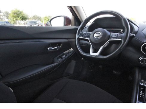 Used 2022 Nissan Sentra SV w/ All-Weather Package FWD image 11