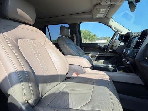 Used 2019 Ford Expedition Max Limited RWD image 15
