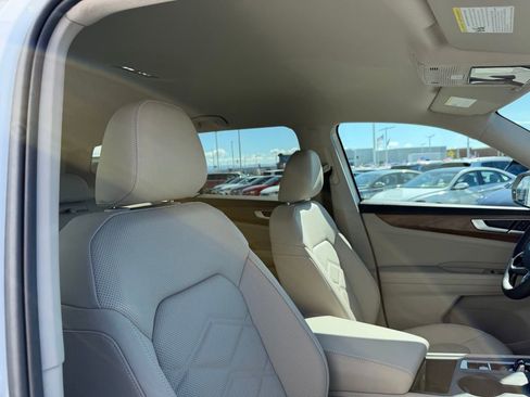 New 2026 Volkswagen Atlas SE FWD image 20
