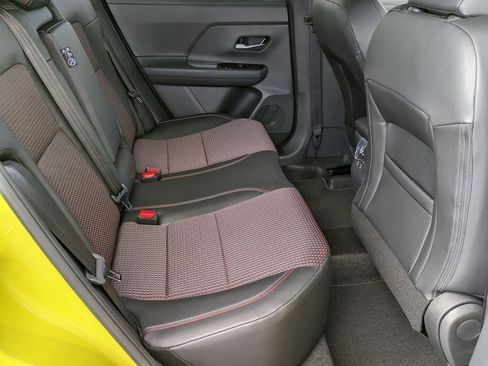 Used 2026 Nissan Kicks SR w/ Illumination Package image 29