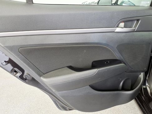 Used 2018 Hyundai Elantra SEL FWD image 10