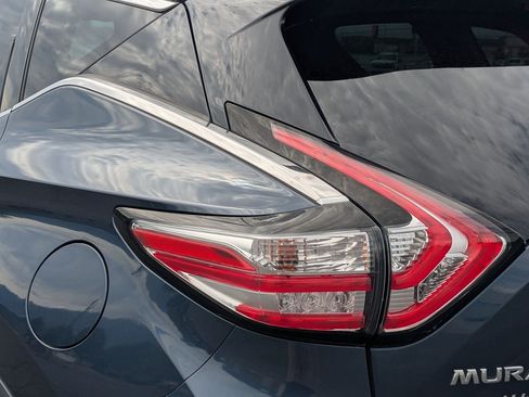 Used 2015 Nissan Murano Platinum w/ Platinum Technology Package FWD image 13