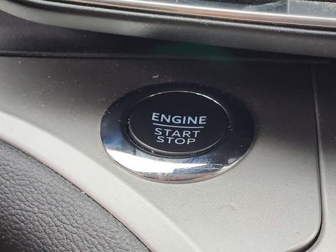 Used 2022 Ford Explorer XLT w/ Equipment Group 202A image 22