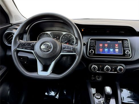 Used 2021 Nissan Kicks S image 12