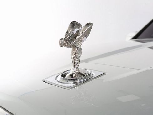 Used 2022 Rolls-Royce Cullinan image 3