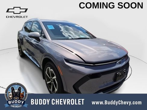 Used 2025 Chevrolet Equinox EV LT w/ LPO, All-Weather Mat Package FWD image 1