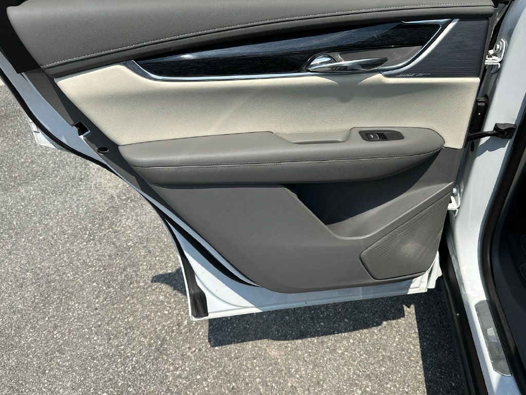 Certified 2023 Cadillac XT6 Premium Luxury w/ Technology Package AWD/4WD image 23