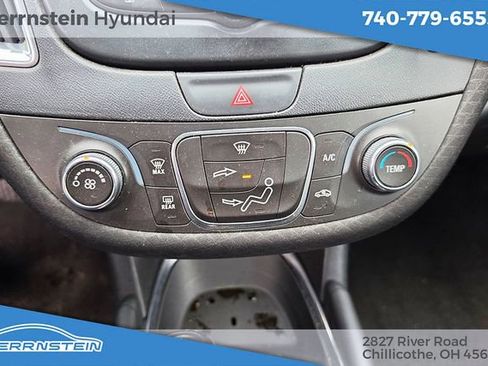 Used 2016 Chevrolet Malibu LT FWD image 19