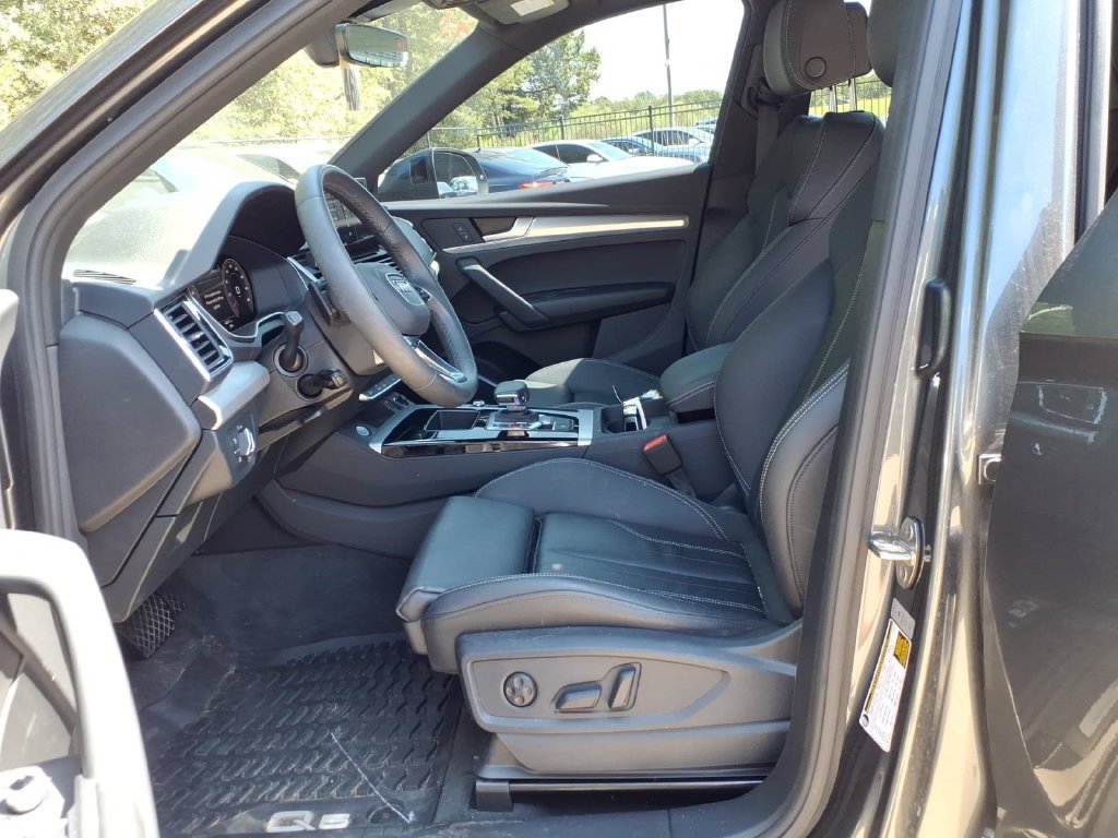 Used 2024 Audi Q5 2.0T Premium w/ Summer of Audi Package AWD/4WD image 17