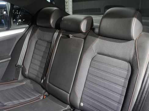 Used 2012 Volkswagen Jetta GLI FWD image 20