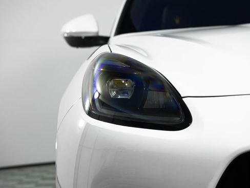 New 2025 Maserati Grecale Modena image 17