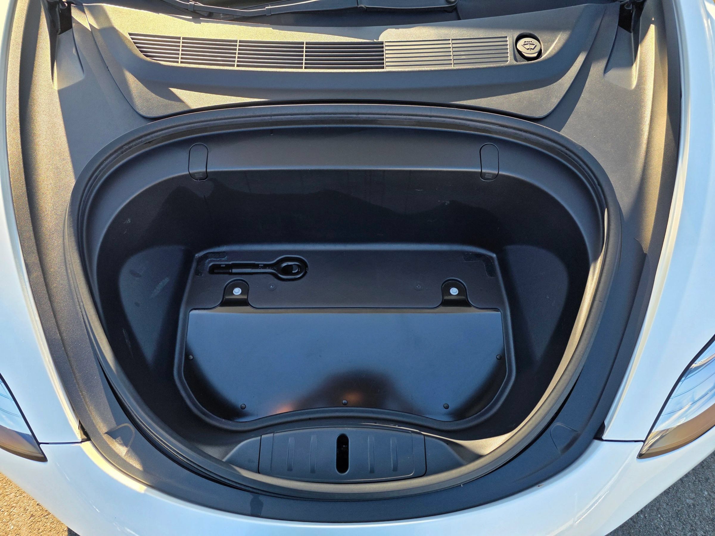 Used 2018 Tesla Model 3 Long Range AWD/4WD image 61